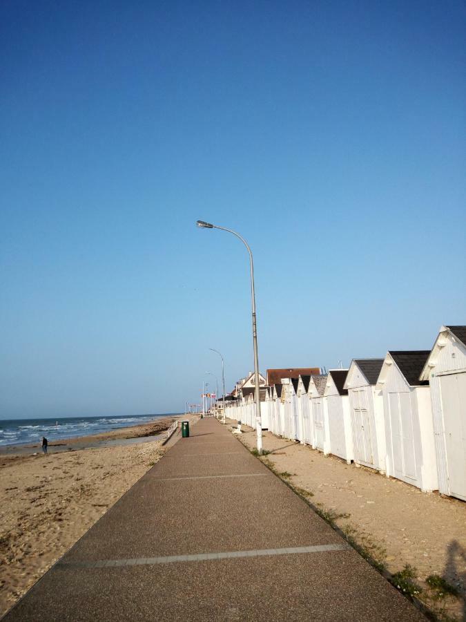 Appartamento Studio Voile de nacre Bernières-sur-Mer Esterno foto